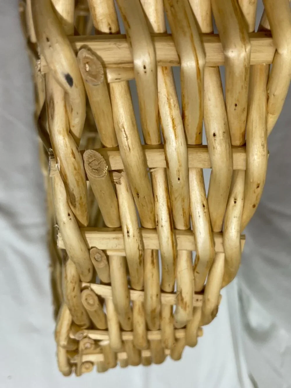 Vintage Heart Shaped Wicker Basket Natural Rattan Wall Hanging Shelf Decor 16